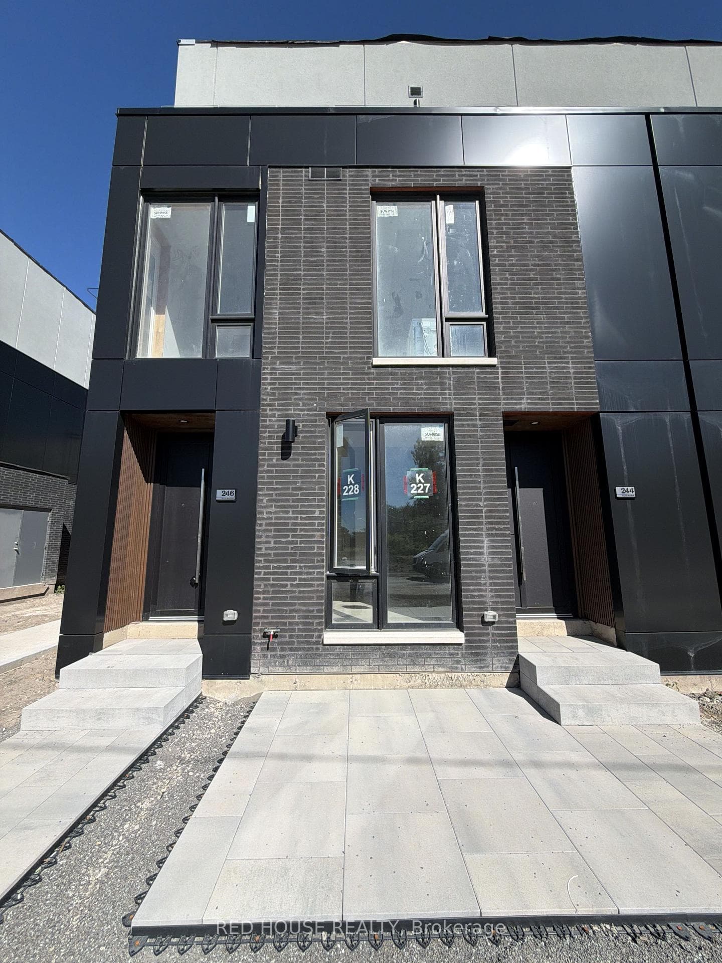 246 Ellis Avenue, St. Catharines, ON L2P 0H2
