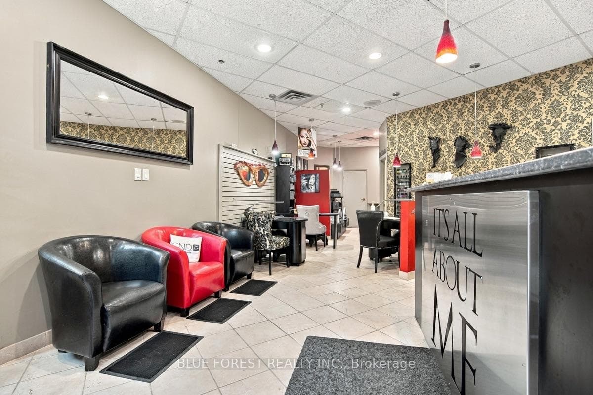 142 Fullarton Street R57, London East, ON N6A 0A4