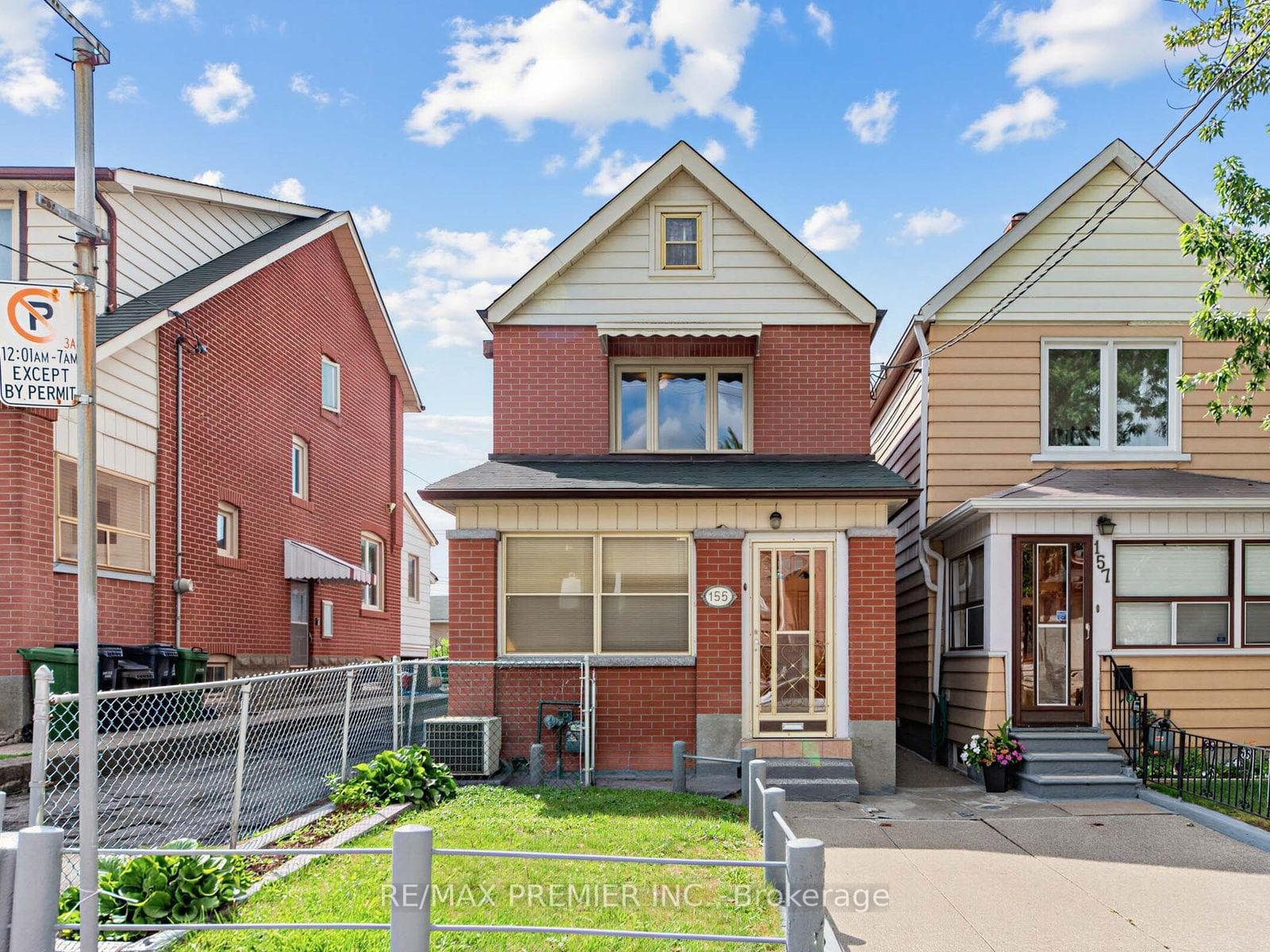 155 Ascot Avenue, Toronto, ON M6E 1G5