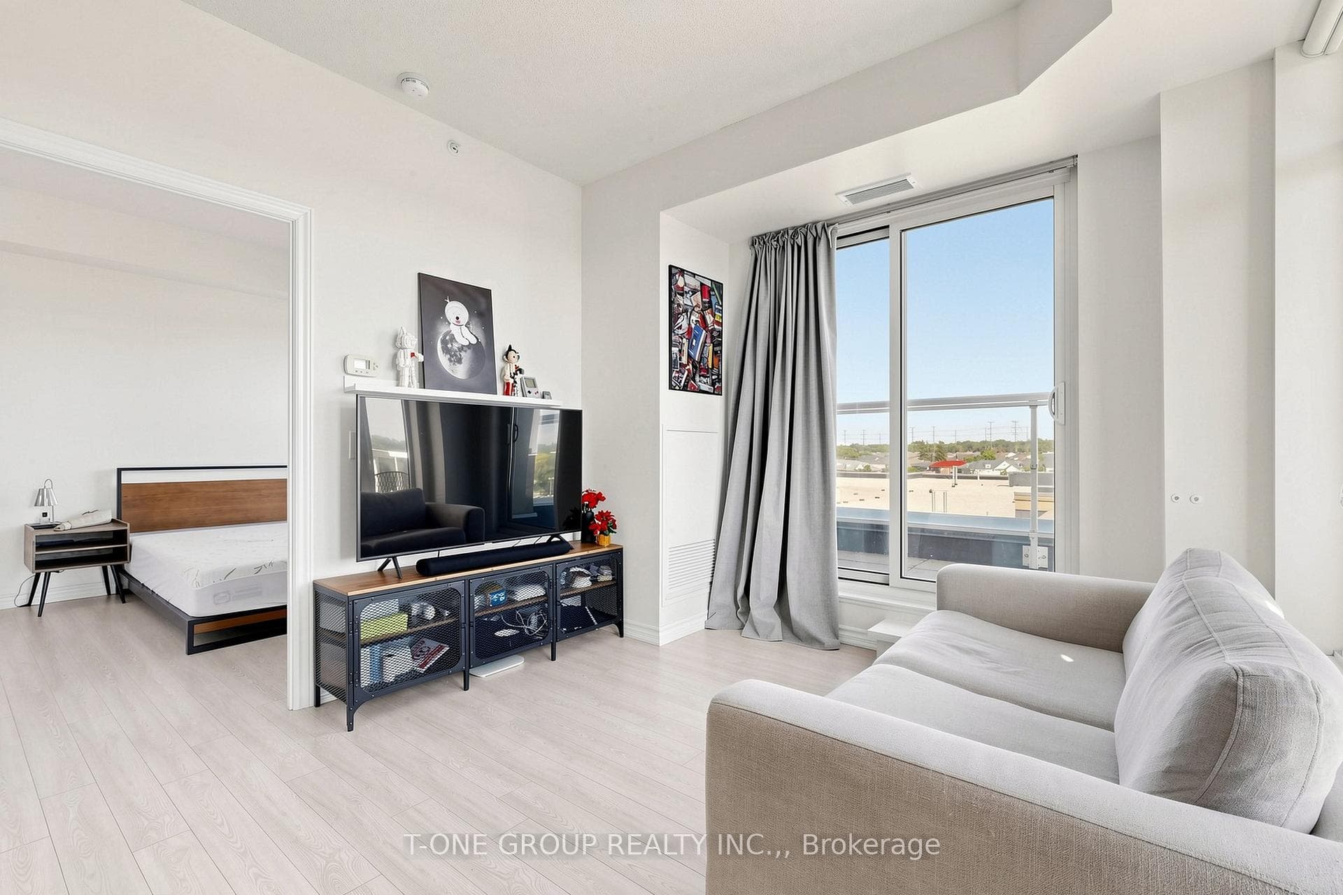 8323 Kennedy Road 508, Markham, ON L3R 5W7