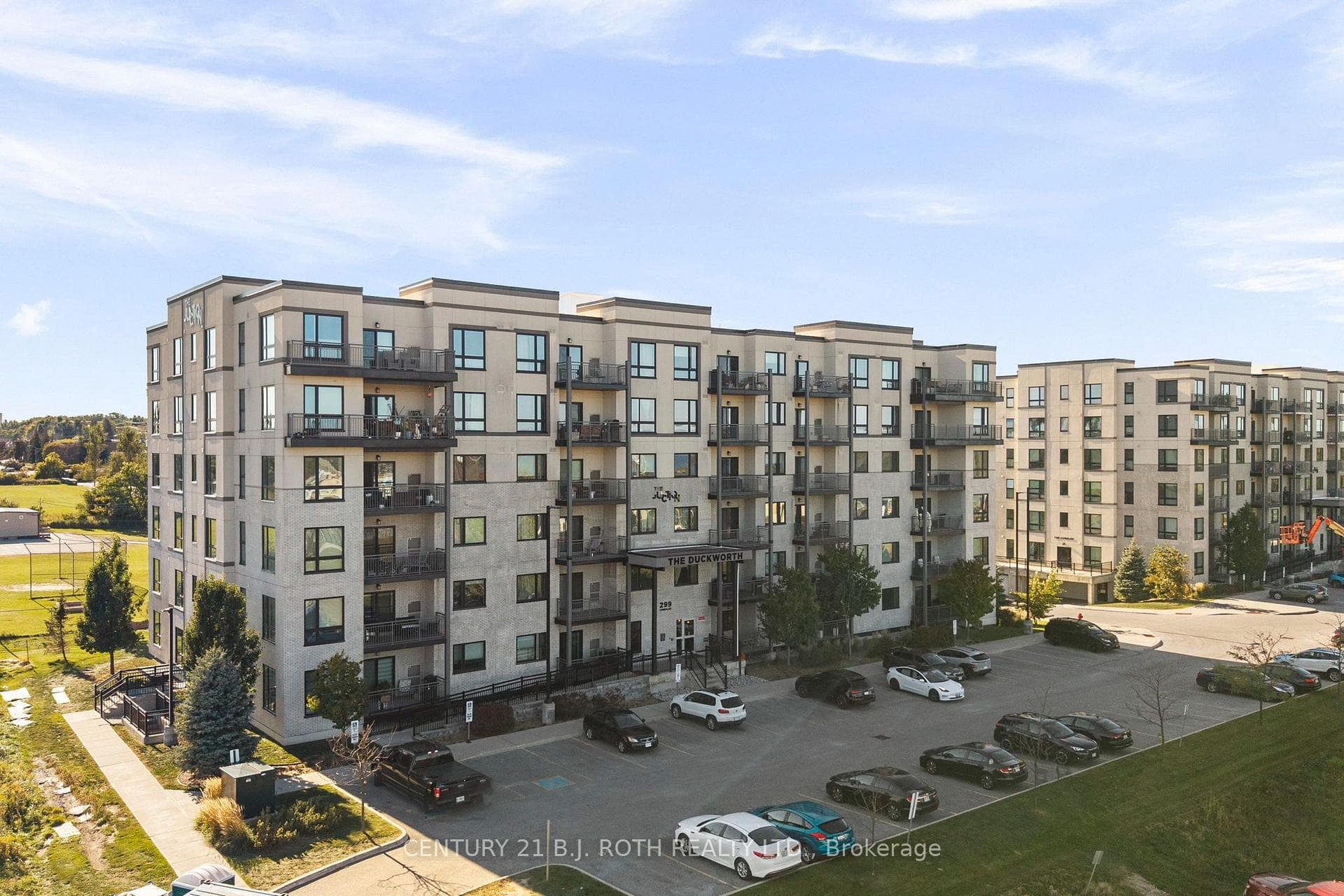 299 Cundles Road E 505, Barrie, ON L4M 0K9