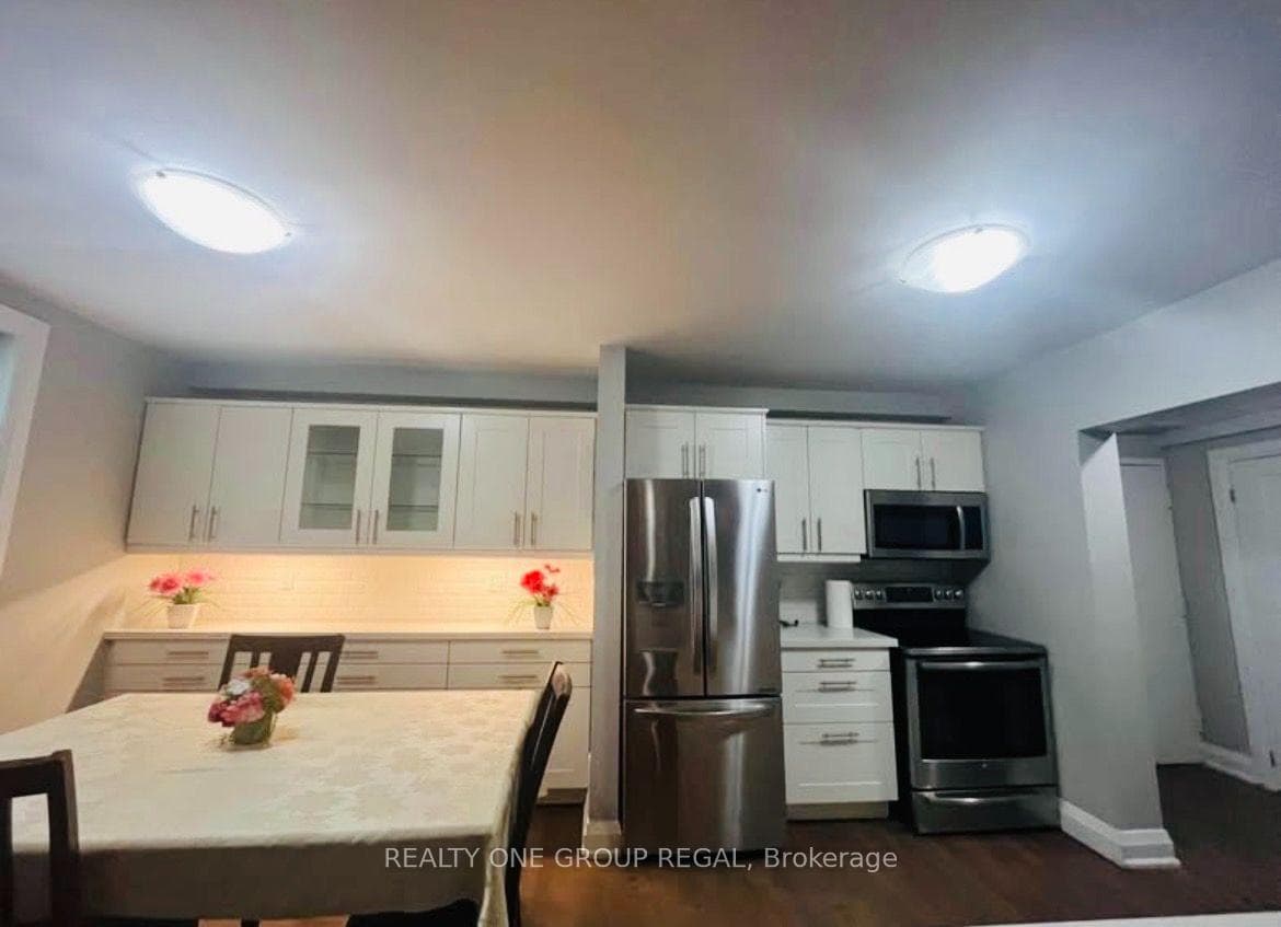 2128 Ghent Avenue S 5, Burlington, ON L7R 1Y3