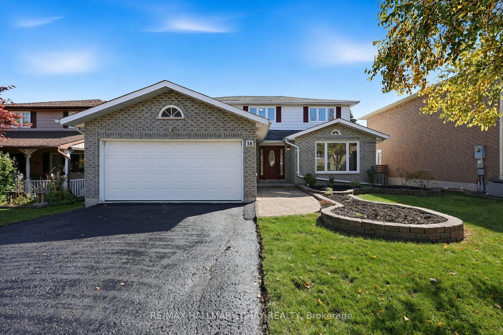 38 Imperial Crescent, Bradford West Gwillimbury, ON L3Z 2N7