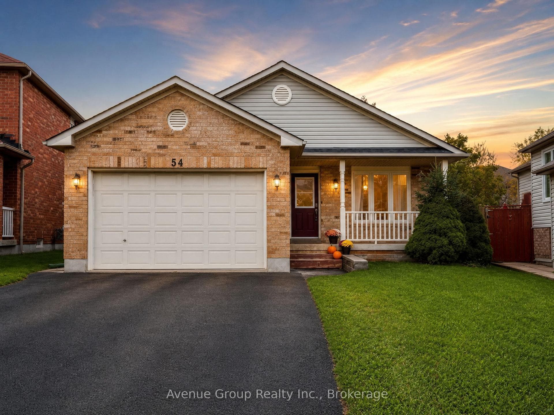 54 Leggott Avenue Lower, Barrie, ON L4N 8A9