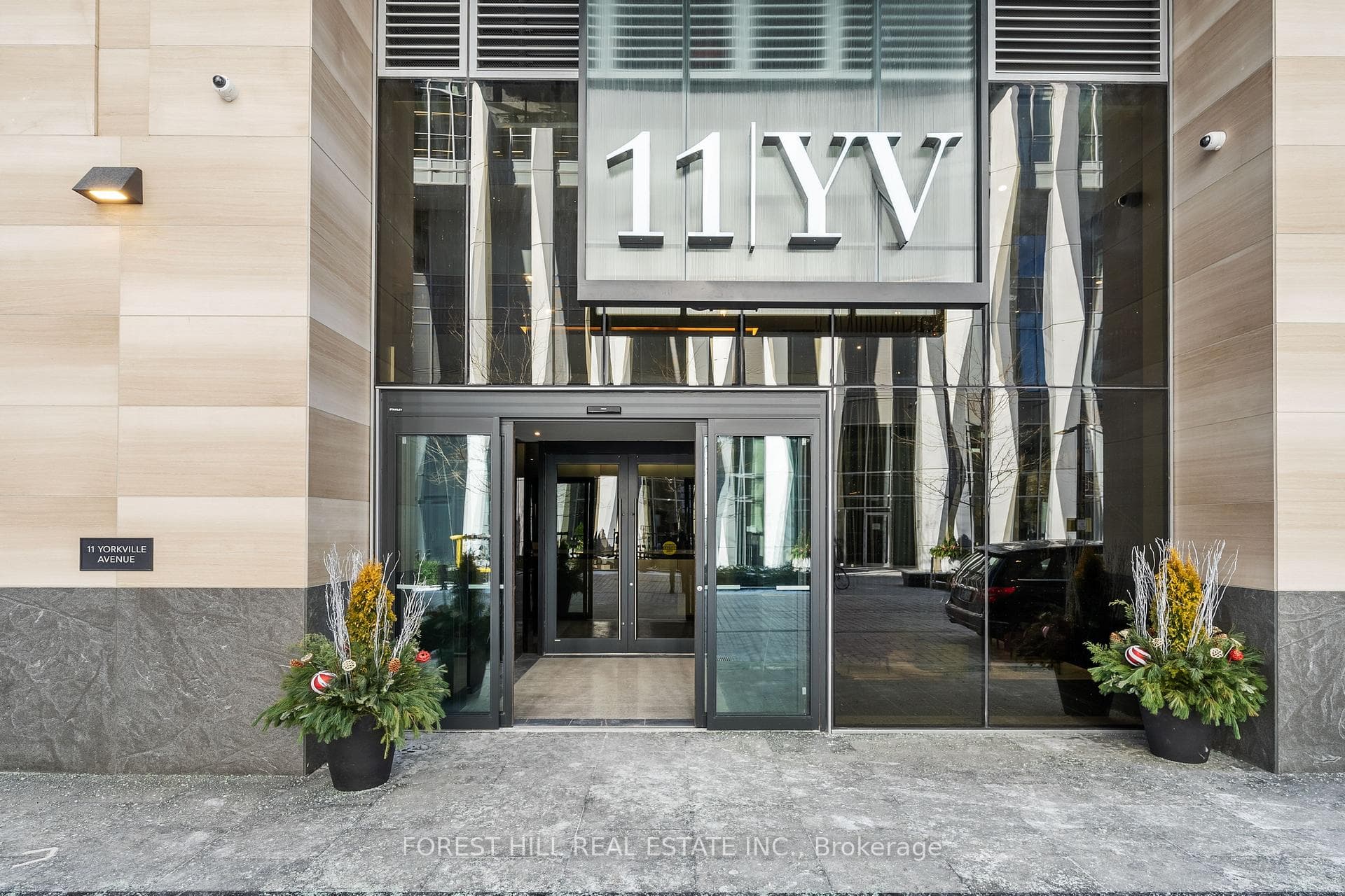11 Yorkville Avenue 1104, Toronto, ON M4W 1L2