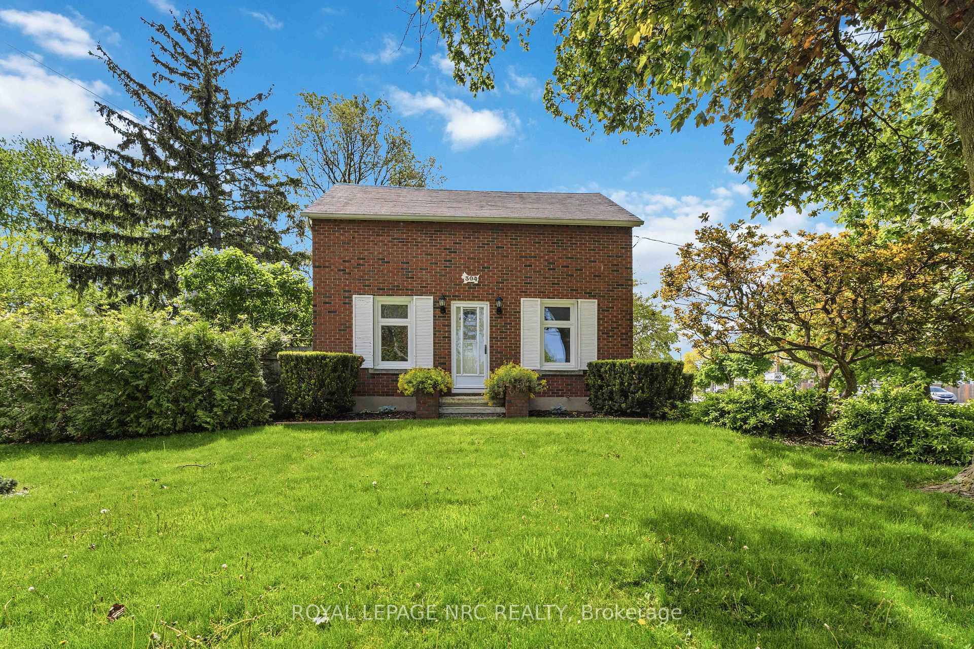 304 Scott Street S, St. Catharines, ON L2N 1J5