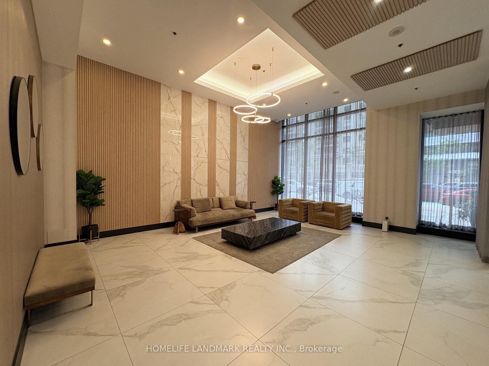 4070 Confederation Parkway 1002, Mississauga, ON L5B 0E9
