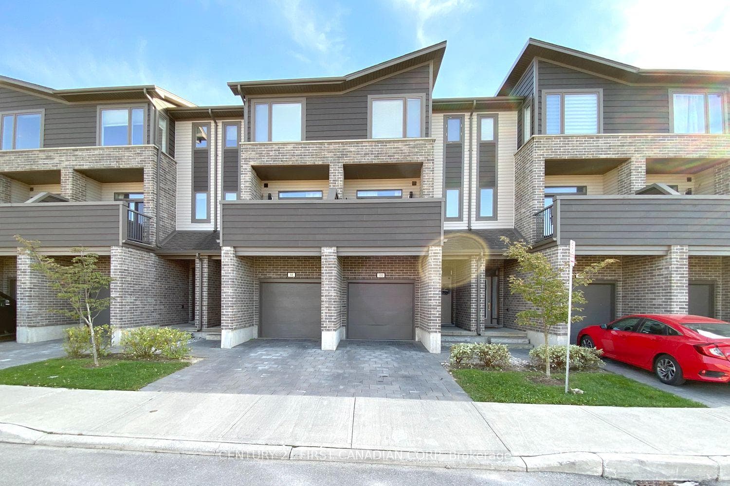 2070 Meadowgate Boulevard 100, London South, ON N6M 1C6