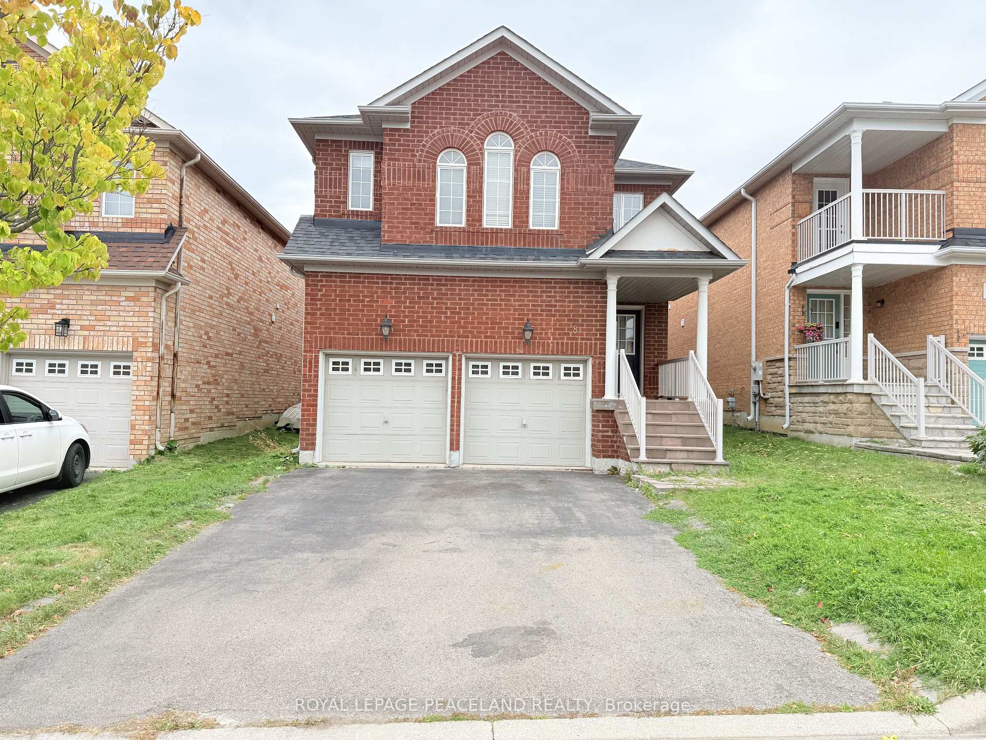 8 Maffey Crescent, Richmond Hill, ON L4S 0A8