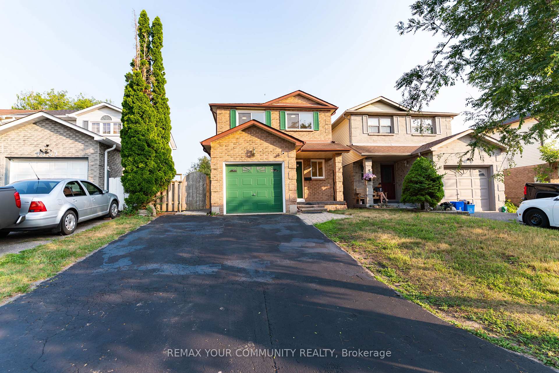 1553 Norwill Crescent, Oshawa, ON L1G 7V1