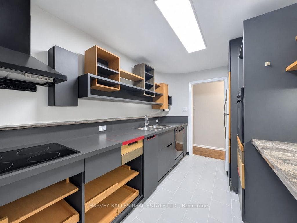 65 Old Mill Road 1B, Toronto, ON M8X 1G9