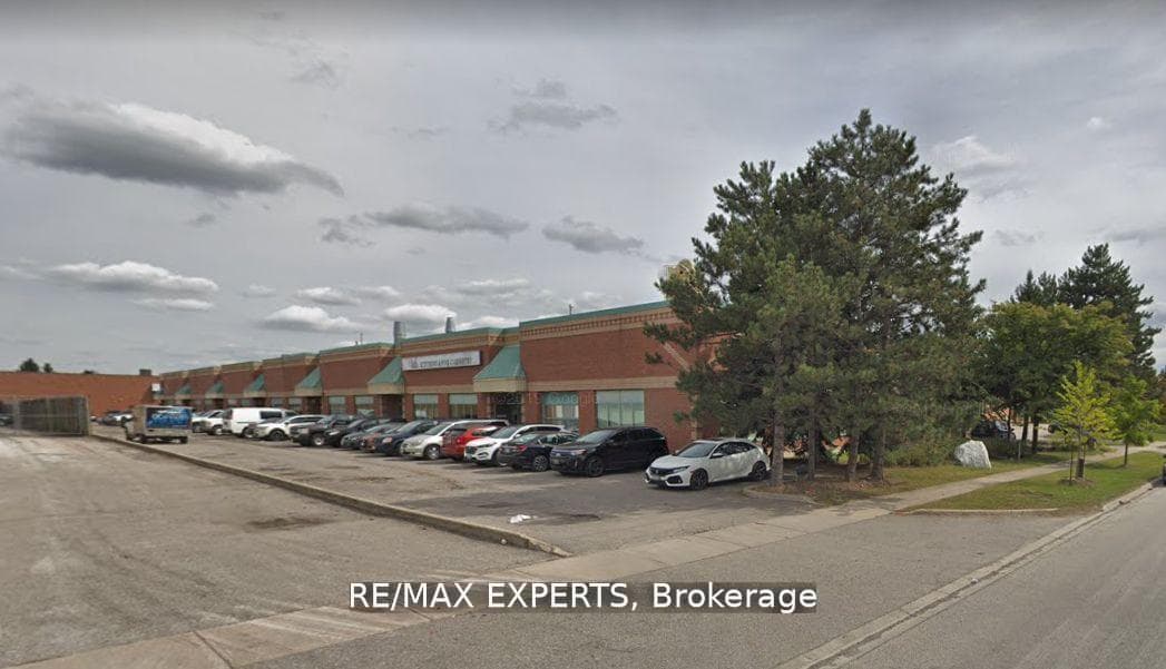 221 Deerhurst Drive 8-9, Brampton, ON L6T 5L7