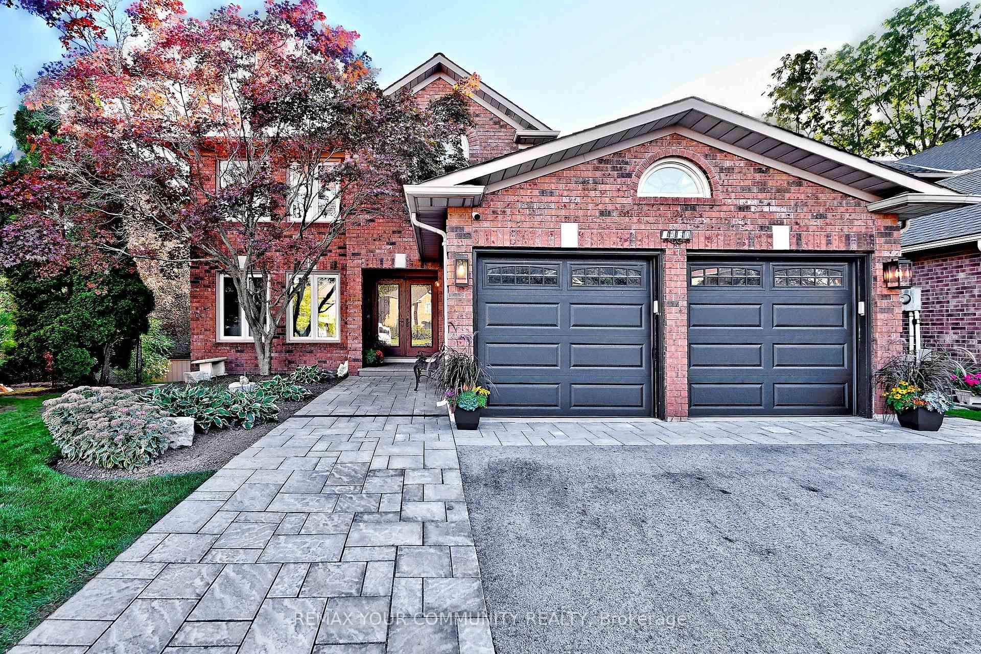 1530 Canada Court, Oakville, ON L6H 5A8