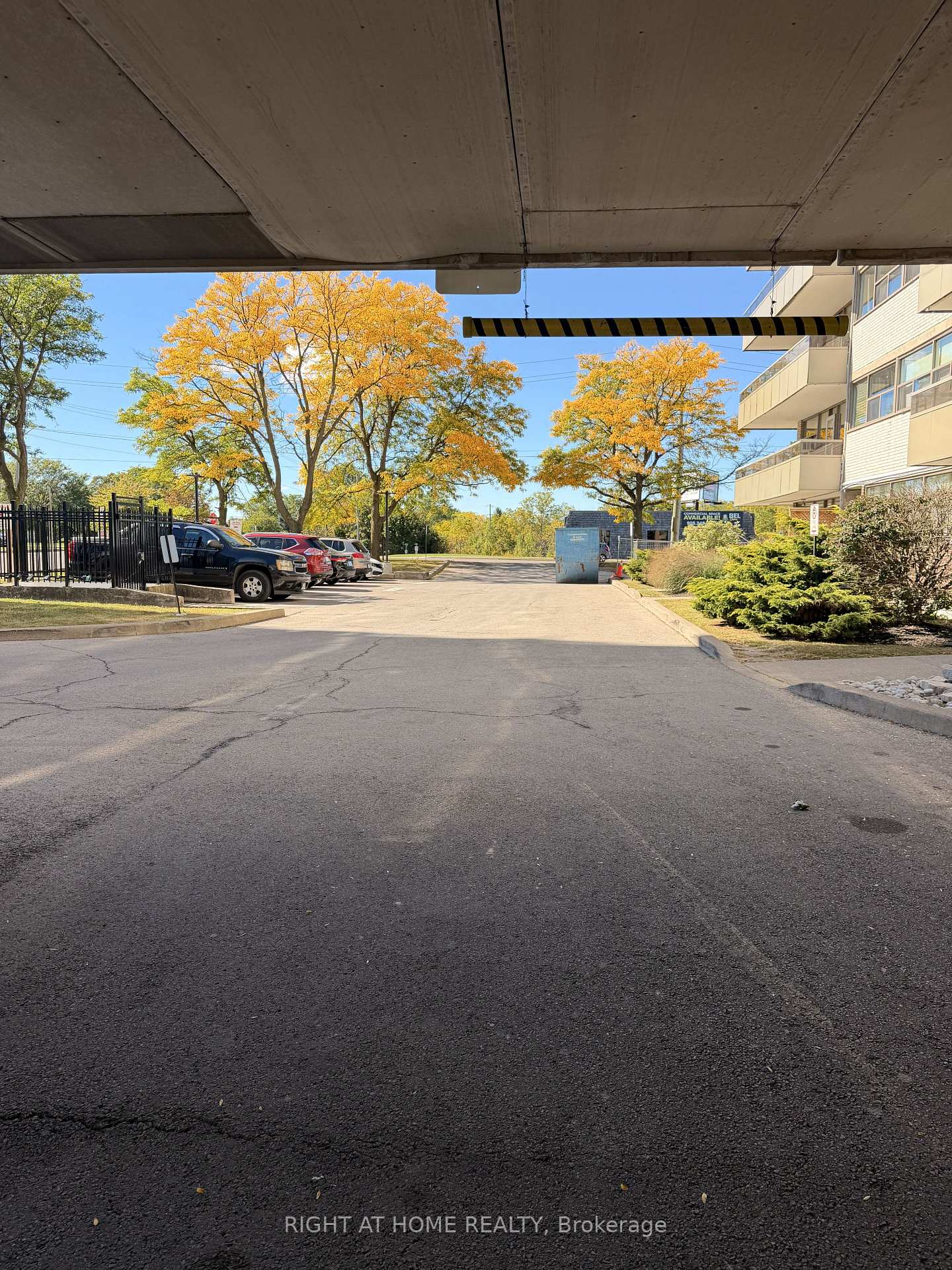 215 Glenridge Avenue 505, St. Catharines, ON L2T 3J7