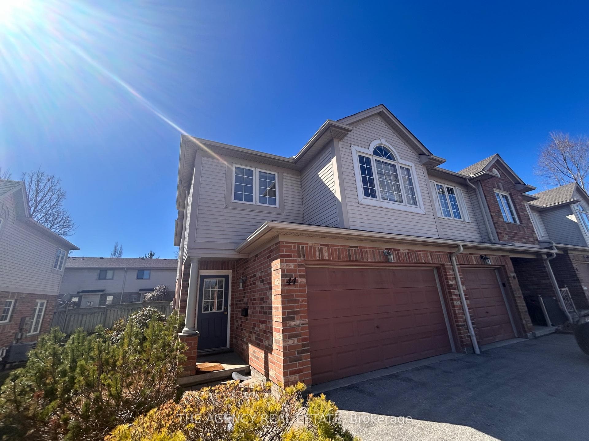 320 Ambleside Drive 60, London North, ON N6G 5H9