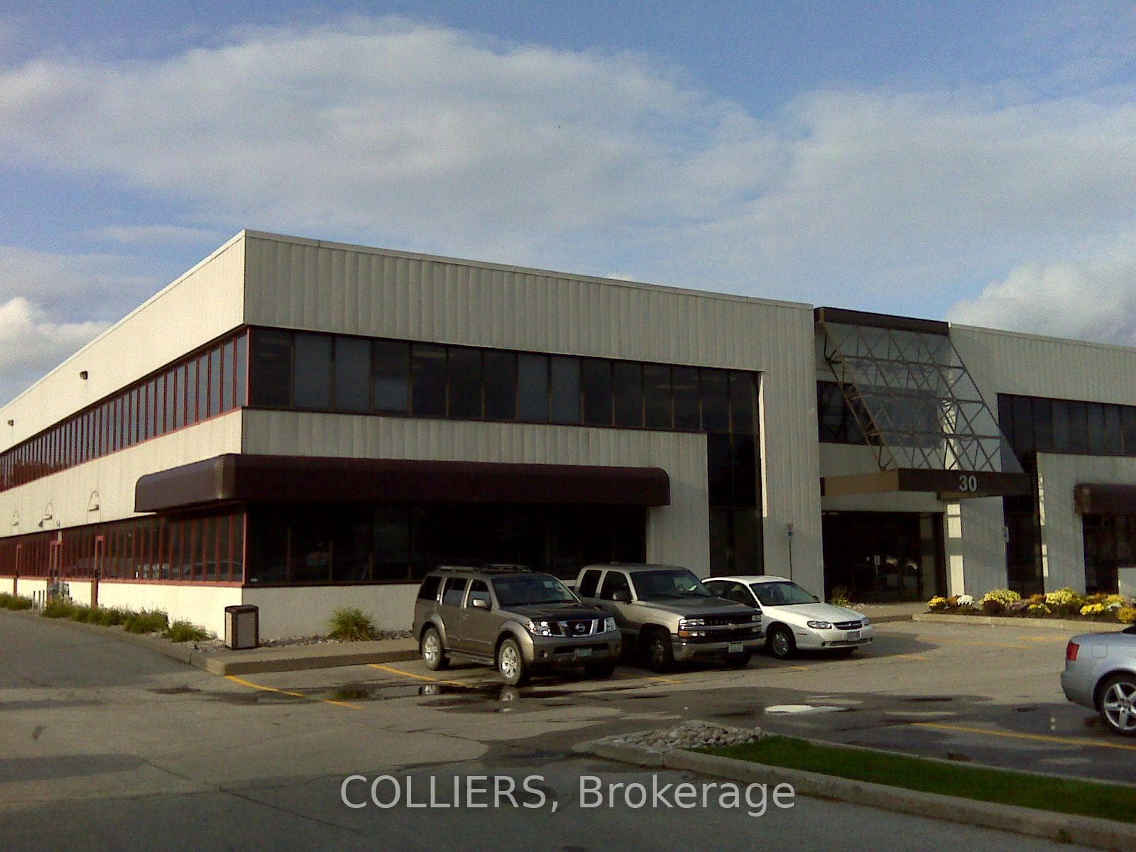 30 East Beaver Creek Road 210, Richmond Hill, ON L4B 1J2