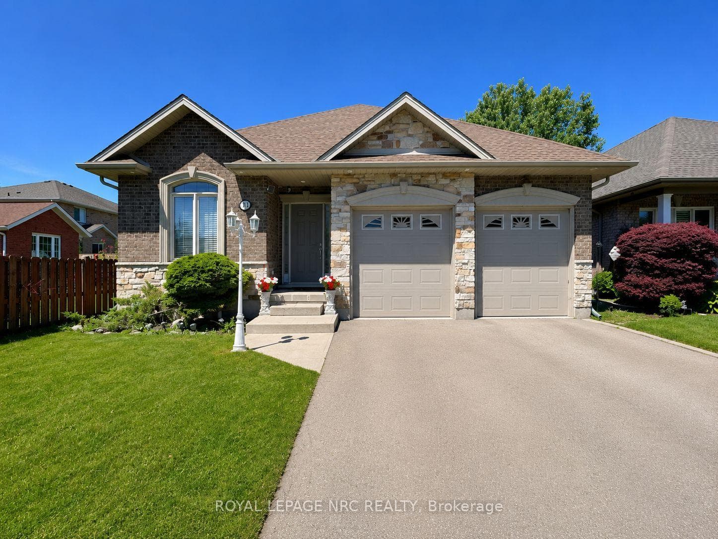 211 First Street Louth, St. Catharines, ON L2W 1C2