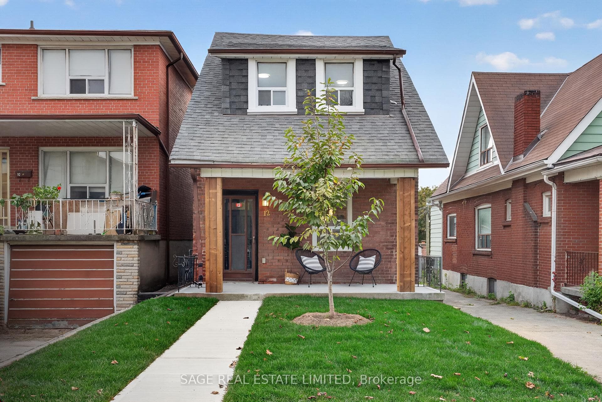 12 Branstone Road, Toronto, ON M6E 4E4