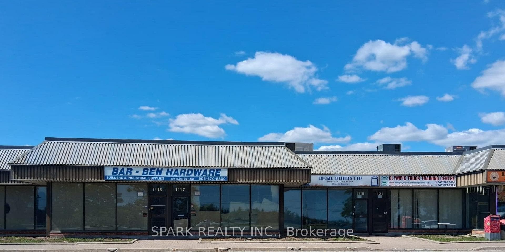 1115 Derry Road E, Mississauga, ON L5T 1P3