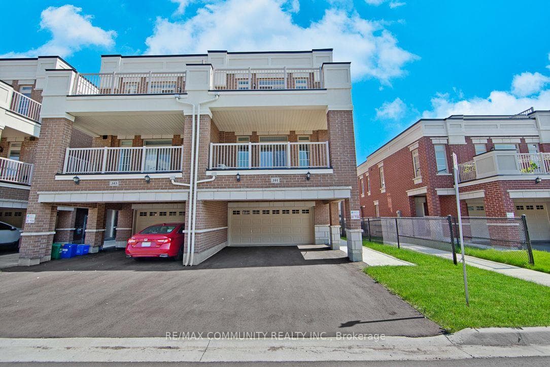 101 Luzon Avenue B, Markham, ON L6B 1N8