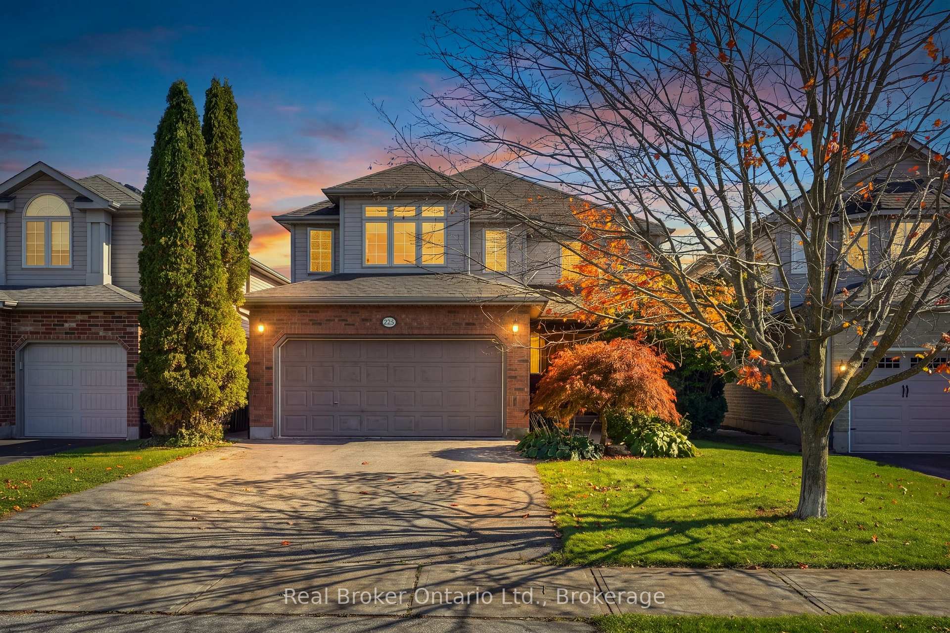 225 Summerfield Drive, Guelph, ON N1L 1L5