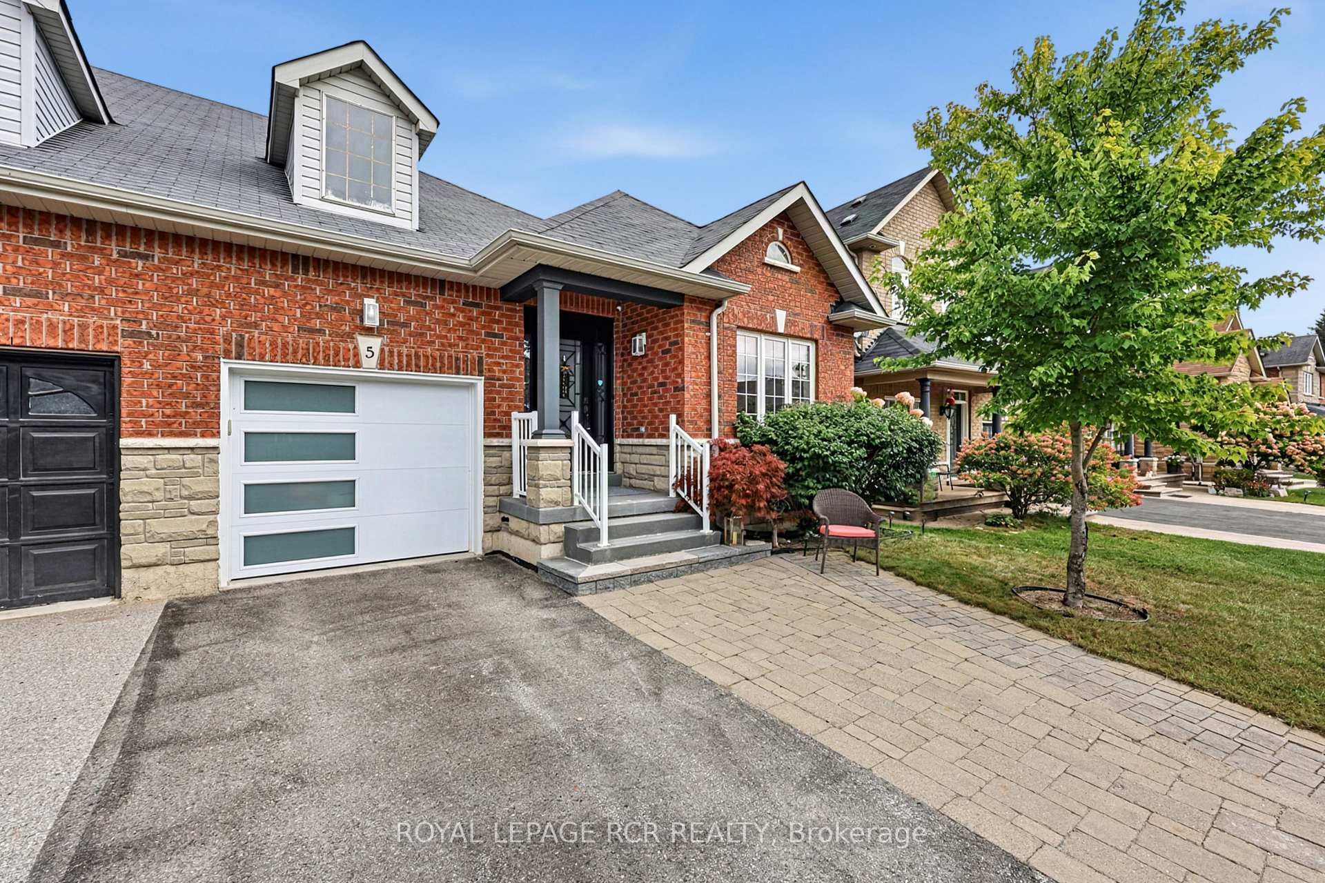 5 Borland Crescent, Caledon, ON L7C 3M4