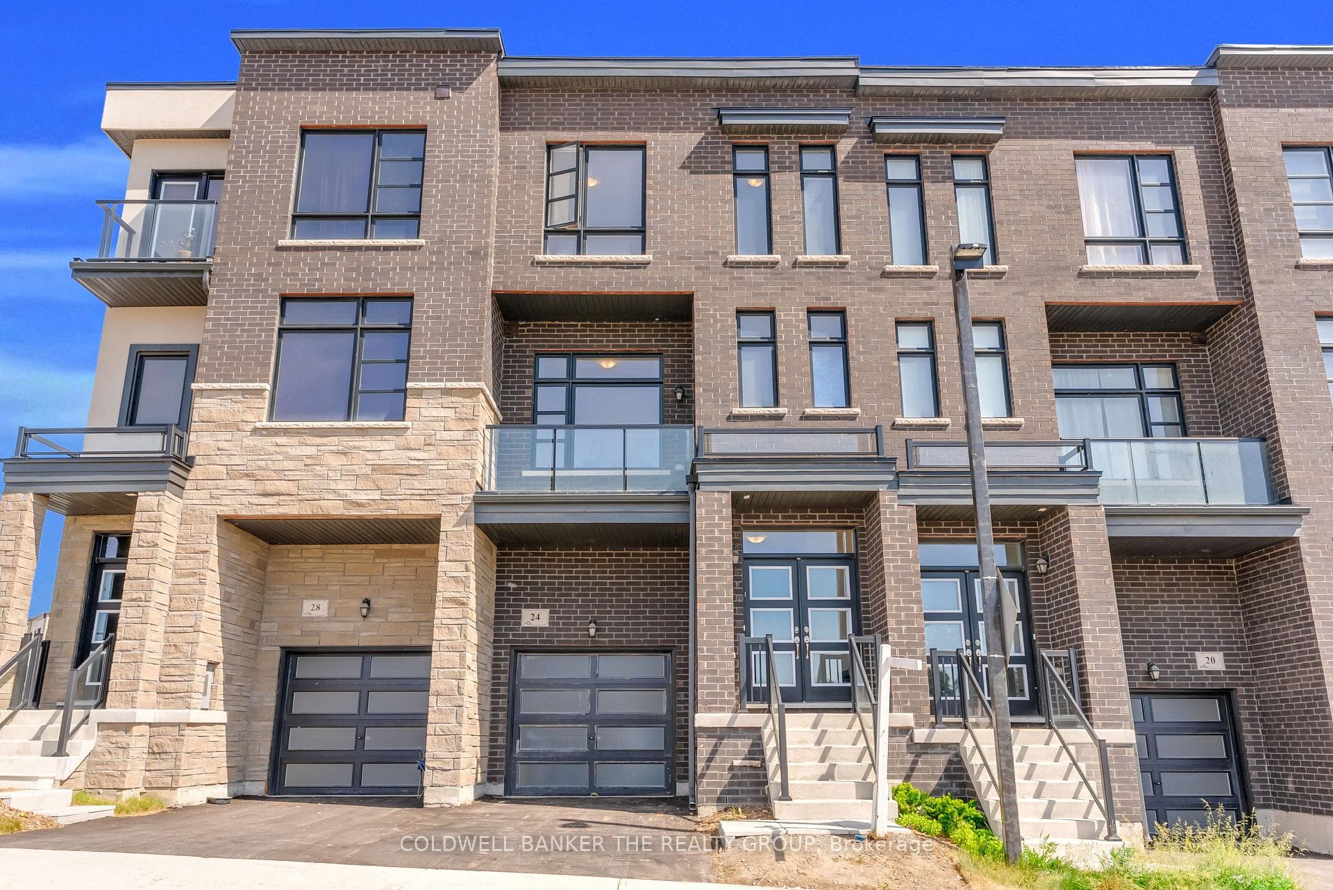 24 Wascana Road, Vaughan, ON L4H 5H1