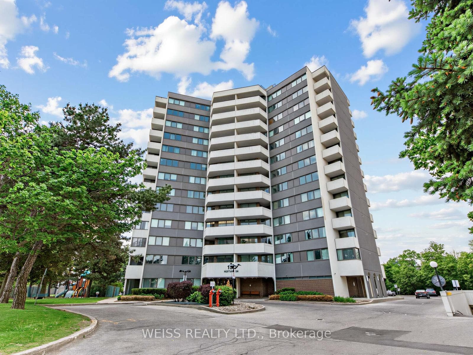 150 Neptune Drive 202, Toronto, ON M6A 2Y9