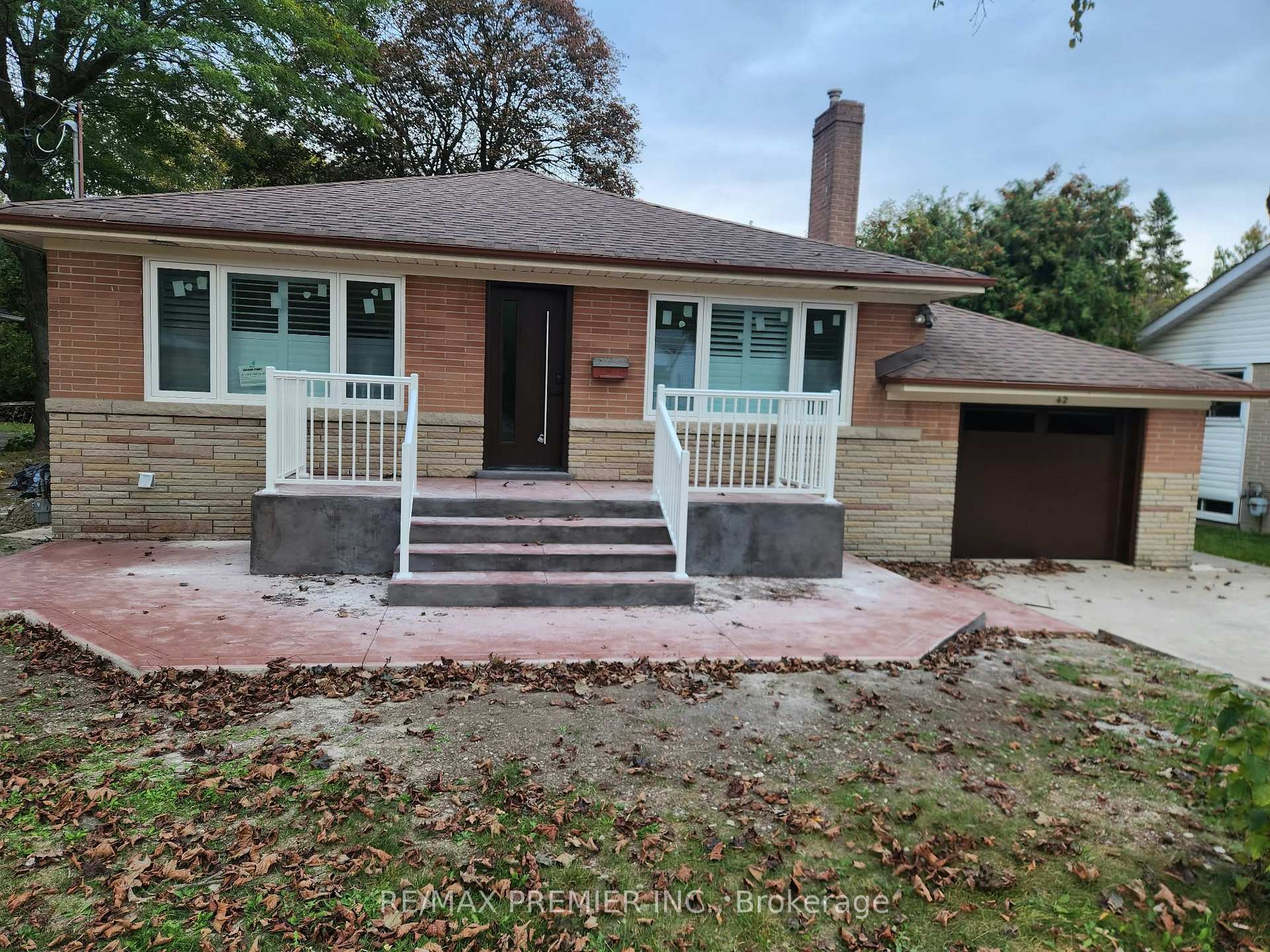 42 Rougecrest Drive main, Markham, ON L3P 3B6