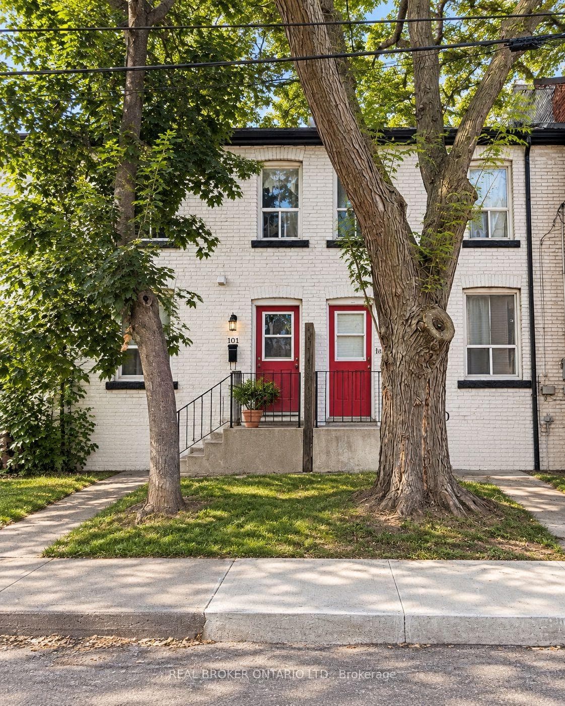 101 Cheever Street, Hamilton, ON L8L 5R8