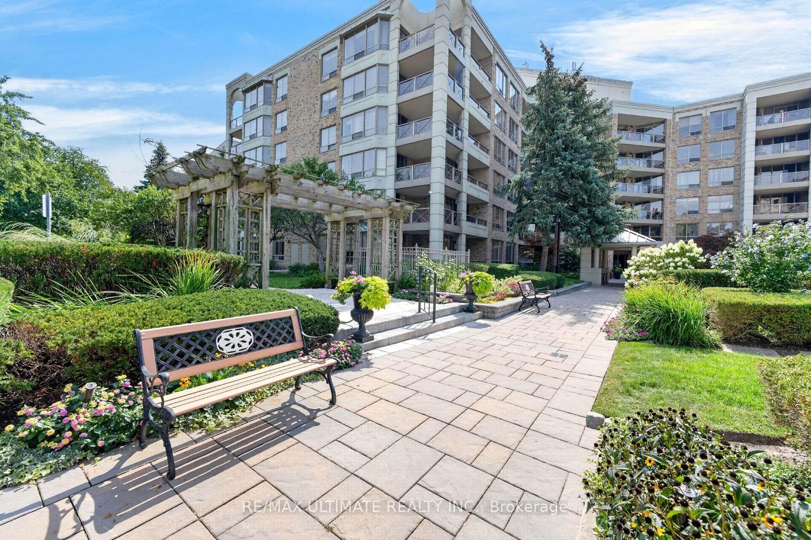 215 The Donway W 218, Toronto, ON M3B 3P5