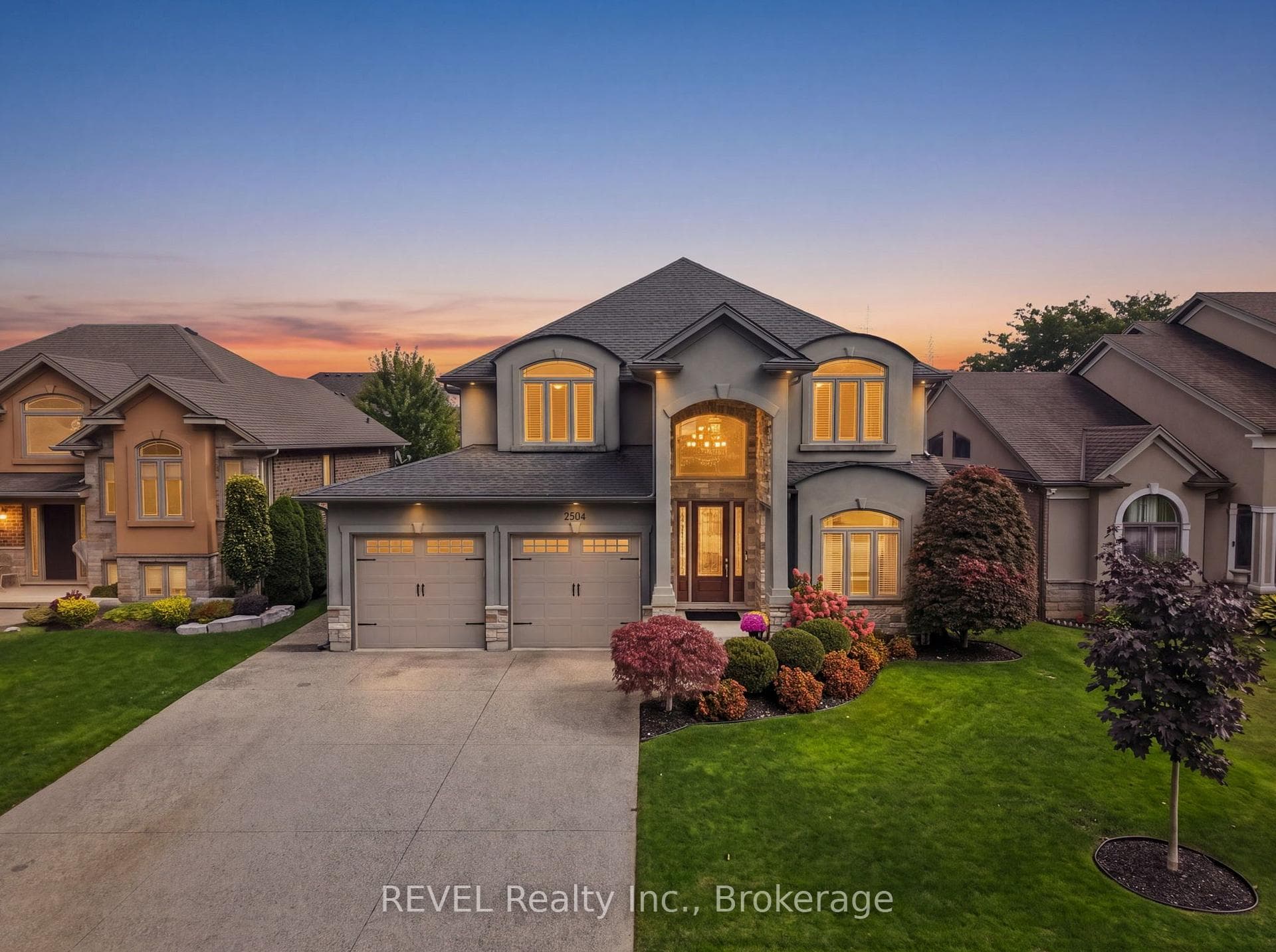 2504 Marinelli Drive, Niagara Falls, ON L2J 0A1