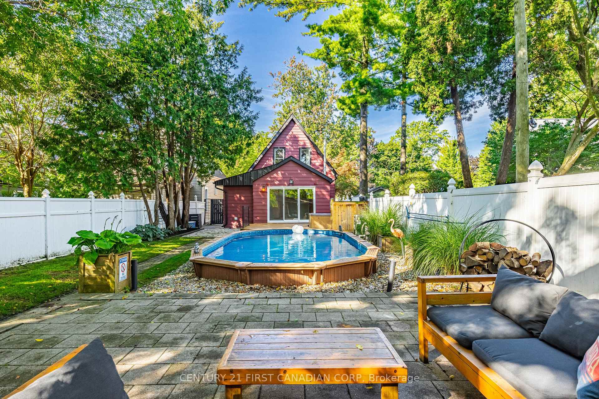 26 Thornton Avenue, London East, ON N5Y 2Y2