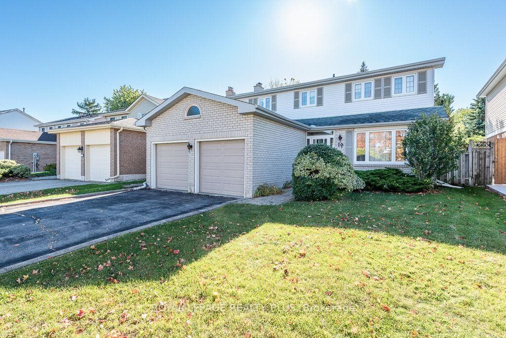 19 Macdougall Drive, Brampton, ON L6S 3P4