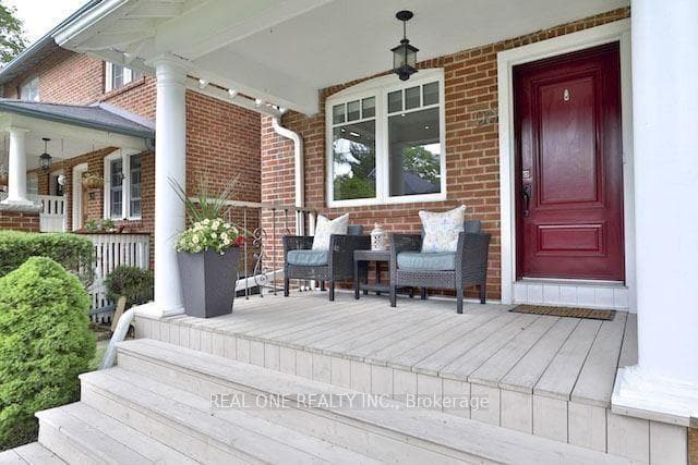 90 Douglas Avenue Laneway house, Toronto, ON M5M 1G5