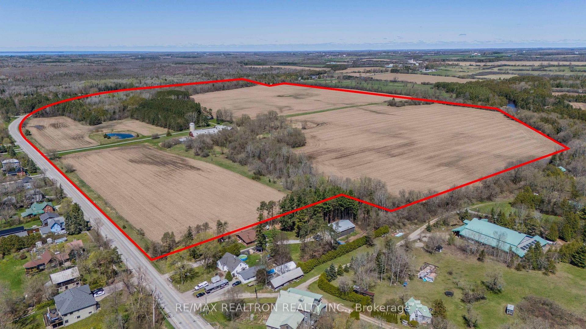 111 Victoria Street, Georgina, ON L0E 1N0