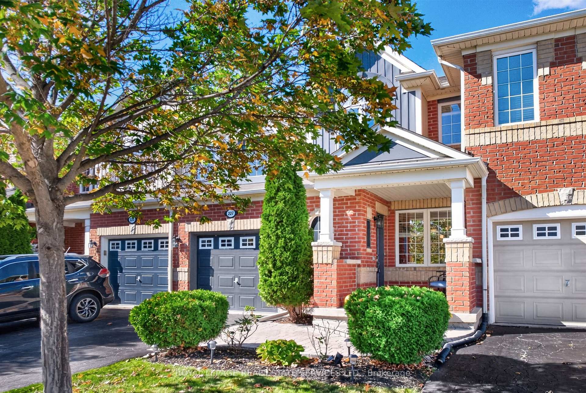 227 Prosser Circle, Milton, ON L9T 0P8