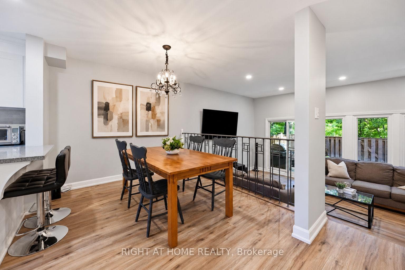 2050 Upper Middle Road 159, Burlington, ON L7P 3R9