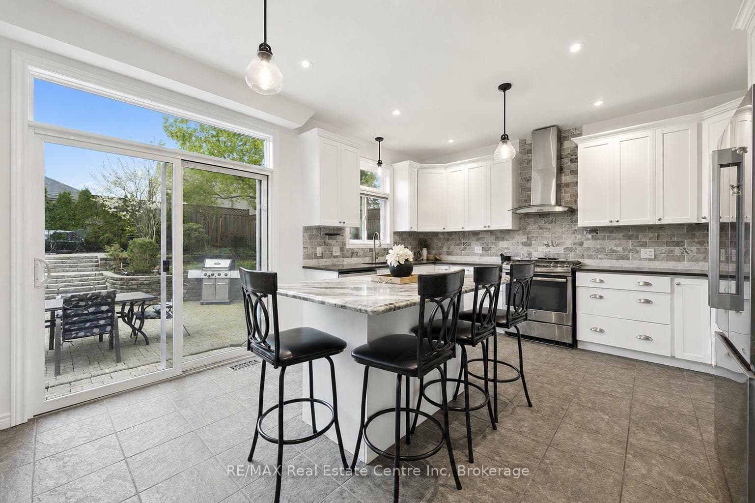 7 HARDY Street, Guelph, ON N1E 5G4