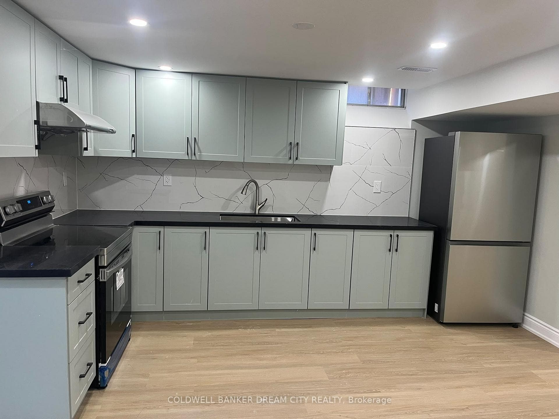 21 Hartford Trail, Brampton, ON L6W 4K2