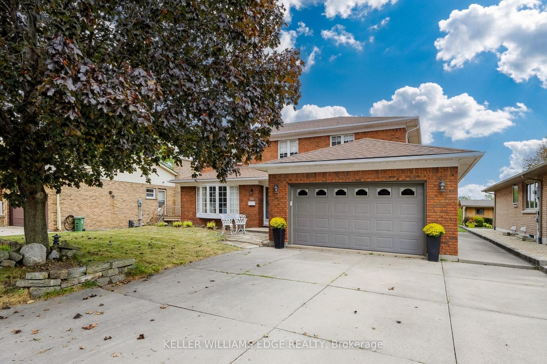 54 Monte Drive, Hamilton, ON L8G 4M5