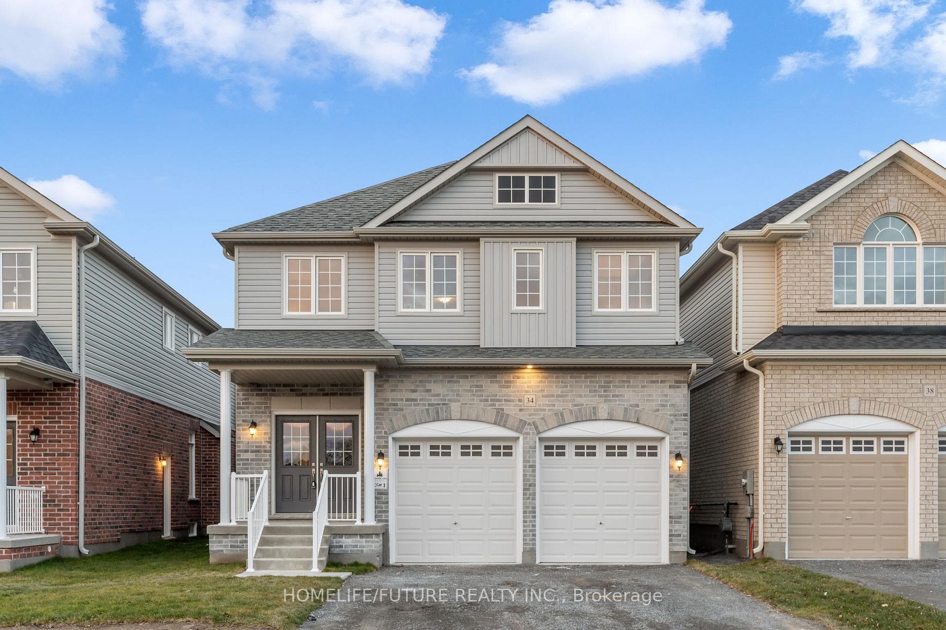 34 Broome Avenue, Clarington, ON L1E 0B1