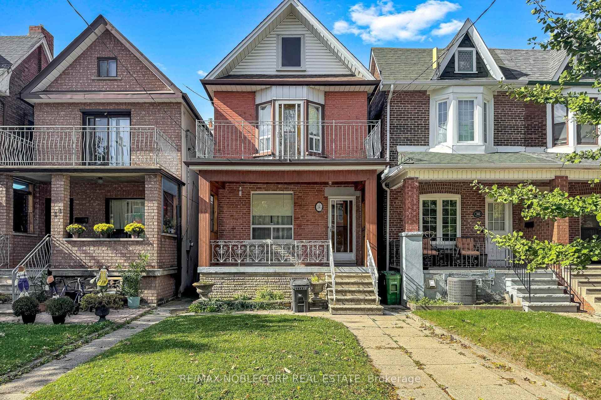 36 Earlscourt Avenue, Toronto, ON M6E 4A6
