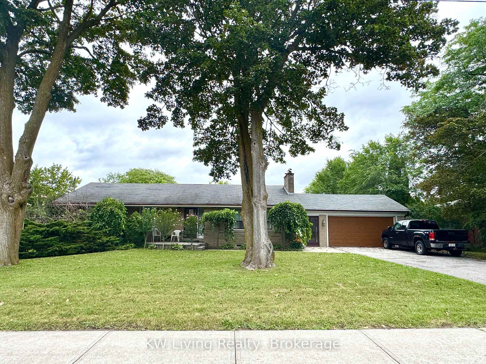 65 Glen Watford Drive, Toronto, ON M1S 2C4