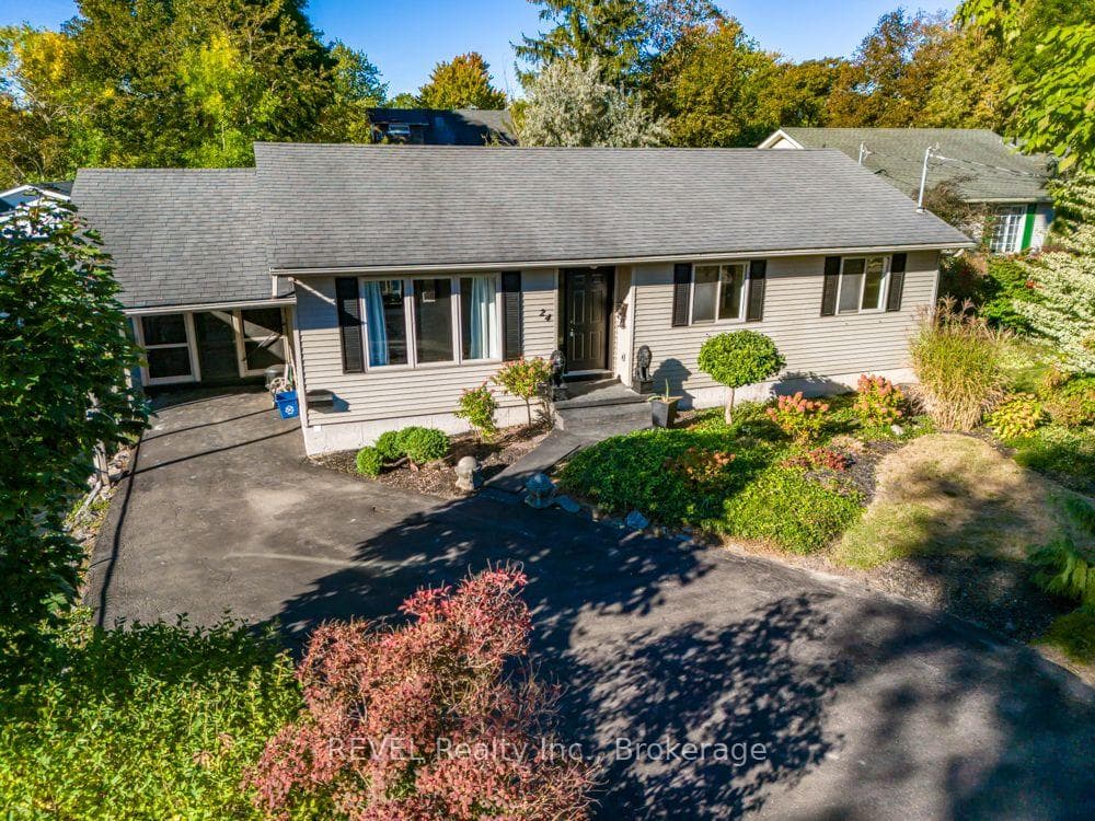 24 Adelaide Street, Fort Erie, ON L2A 5K5