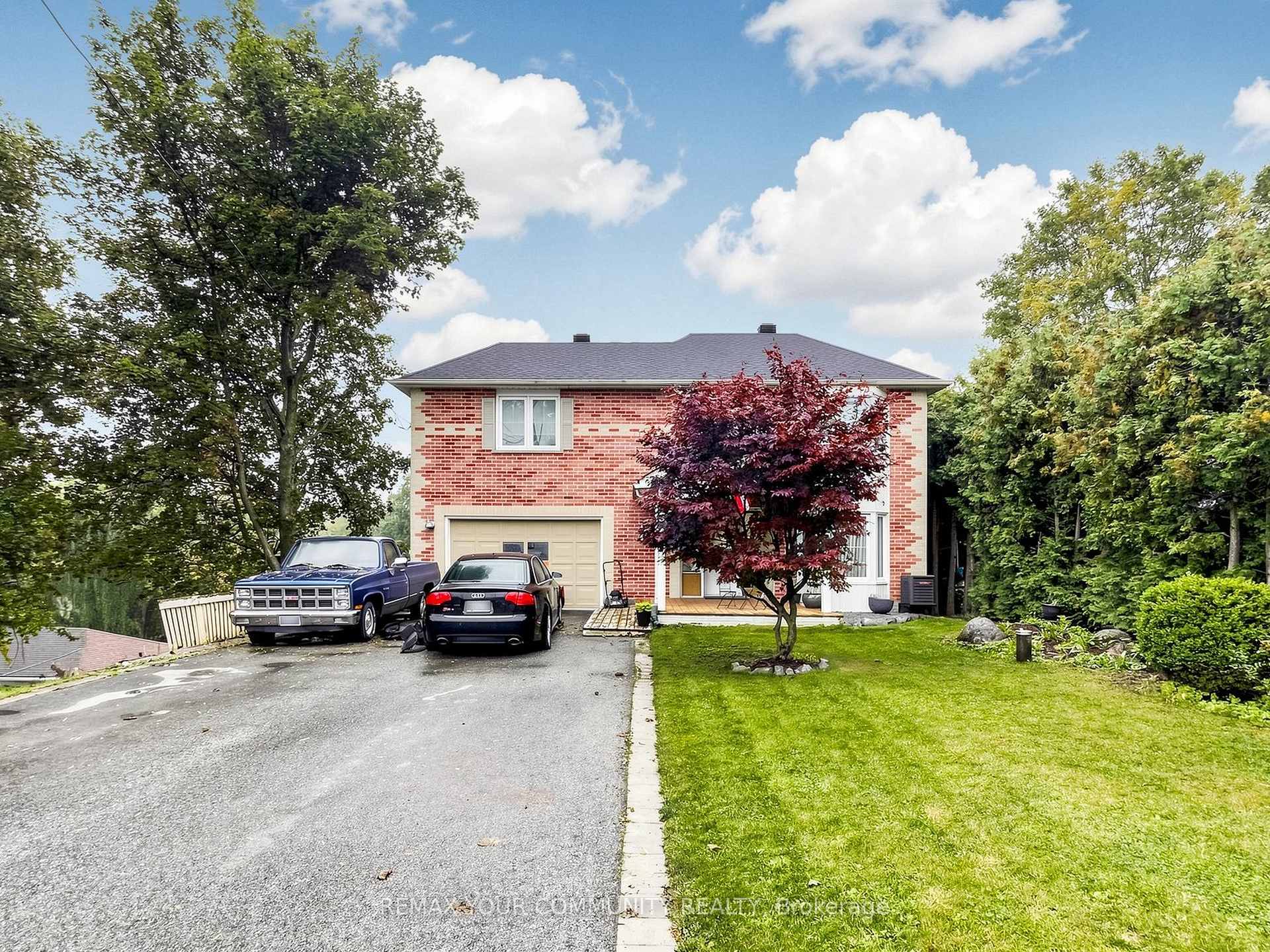 27 Mitchell Avenue, Whitchurch-Stouffville, ON L4A 7X3