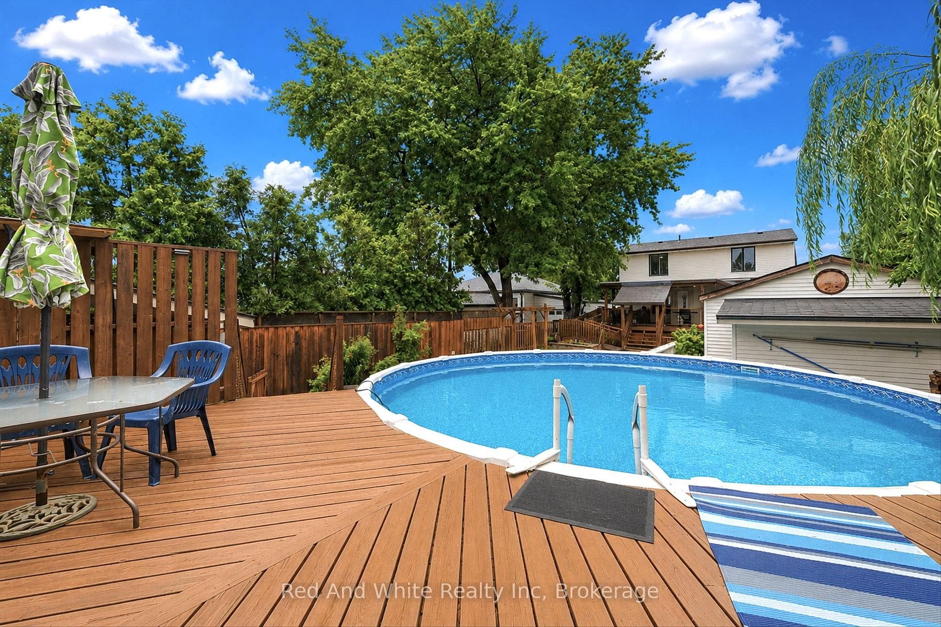 450 East 42nd Street, Hamilton, ON L8T 3B3