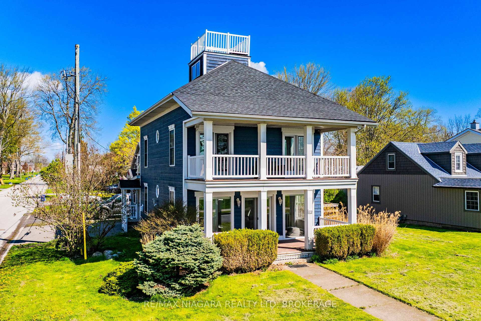 616 Lakeshore Road, Fort Erie, ON L2A 1B6