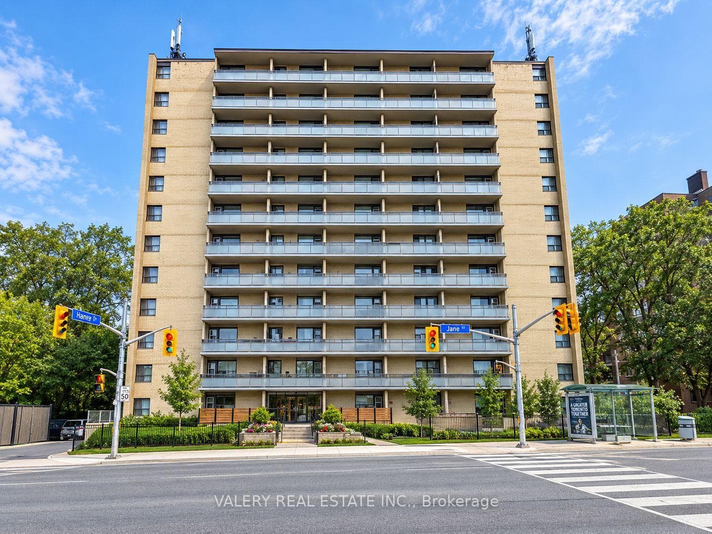 797 Jane Street 806, Toronto, ON M6N 4B8