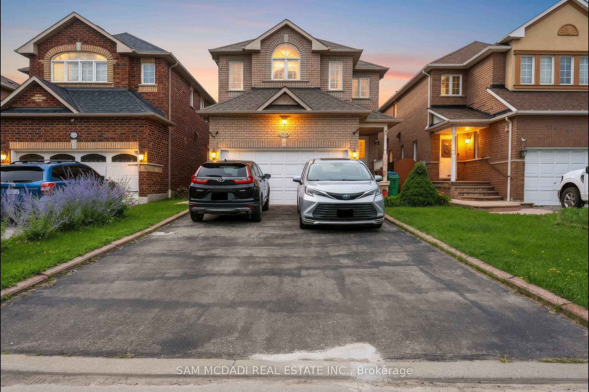 7562 Magistrate Terrace, Mississauga, ON L5W 1L3